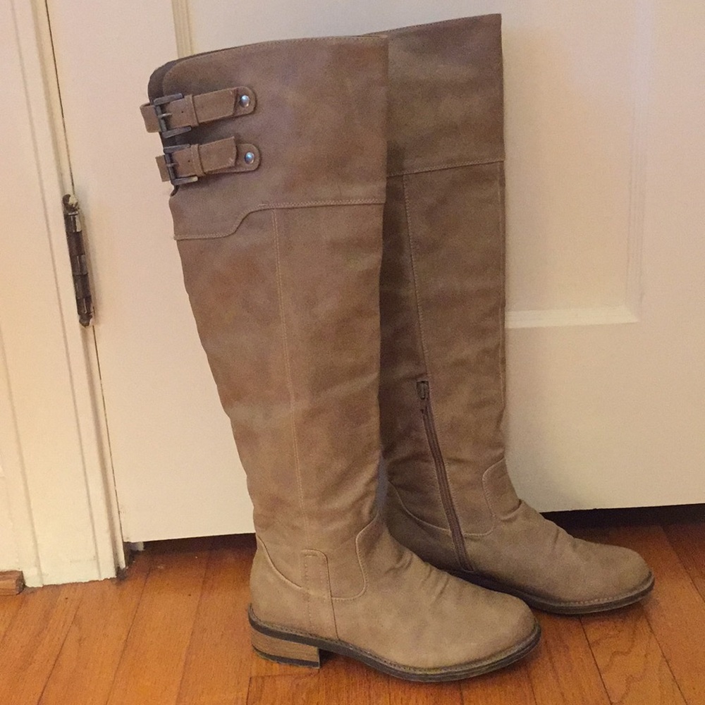 Shoedazzle boots